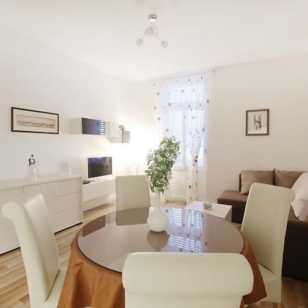 Bay View Apartment زادار المظهر الخارجي الصورة